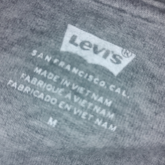Levi's crop t-shirt - Picture 2 of 2